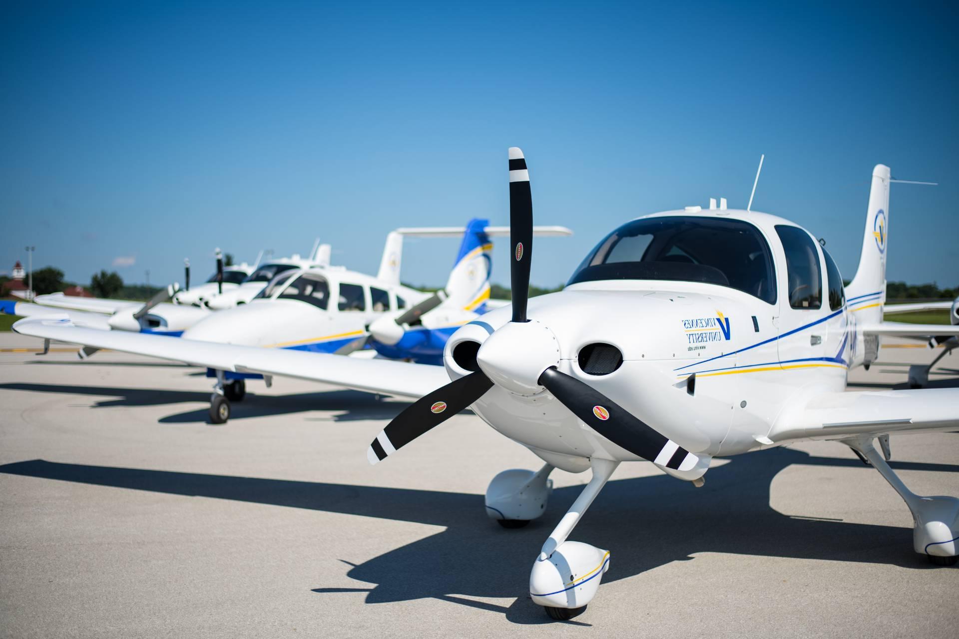 planes on tarmac